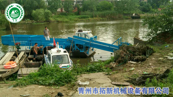 水葫芦打捞船现场调试
